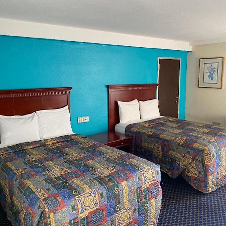 Travel Inn Petersburg Eksteriør billede