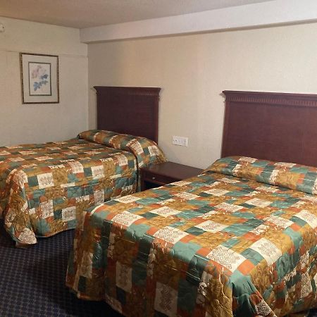 Travel Inn Petersburg Eksteriør billede