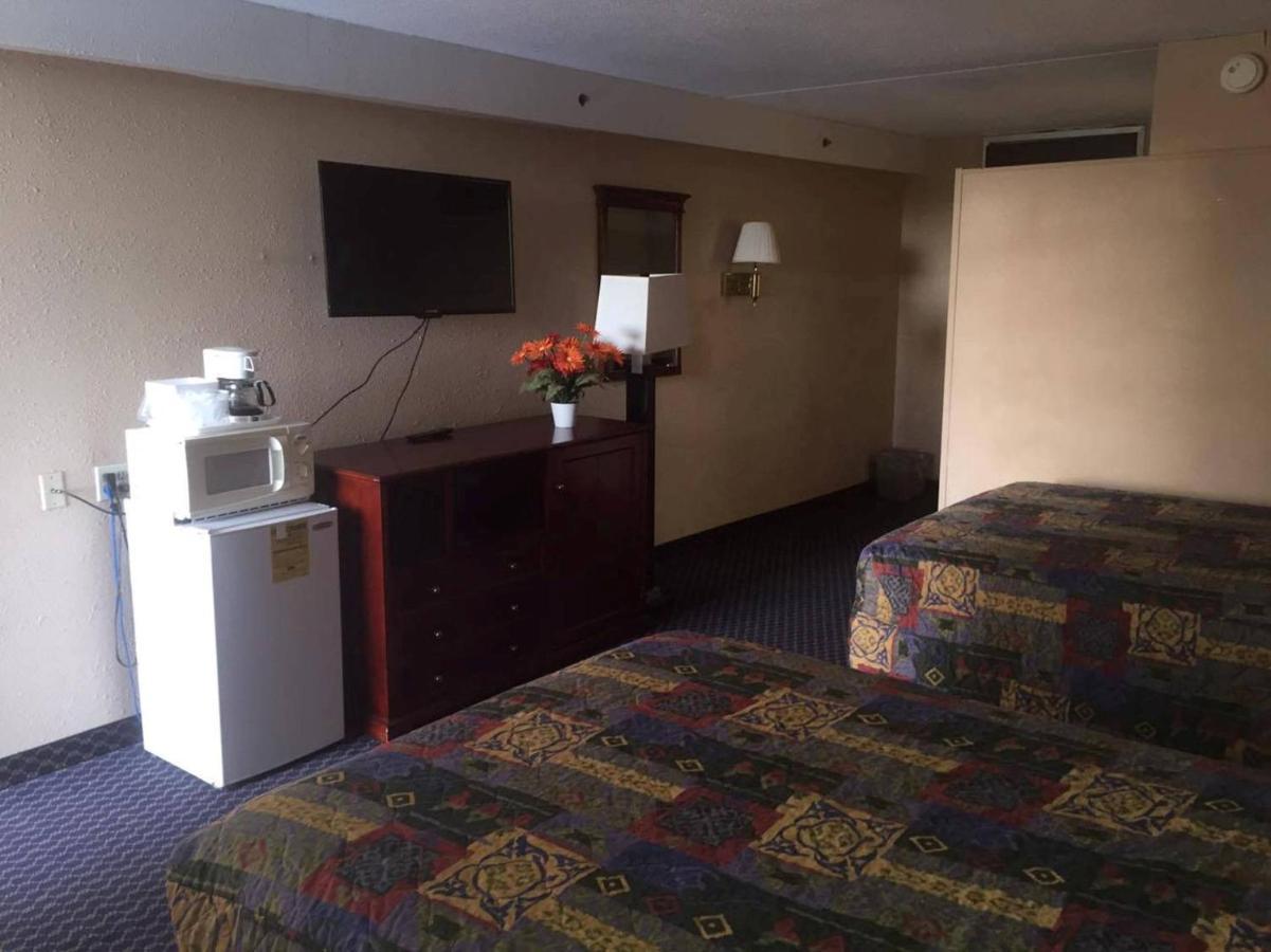 Travel Inn Petersburg Eksteriør billede