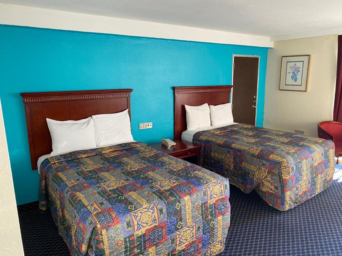 Travel Inn Petersburg Eksteriør billede