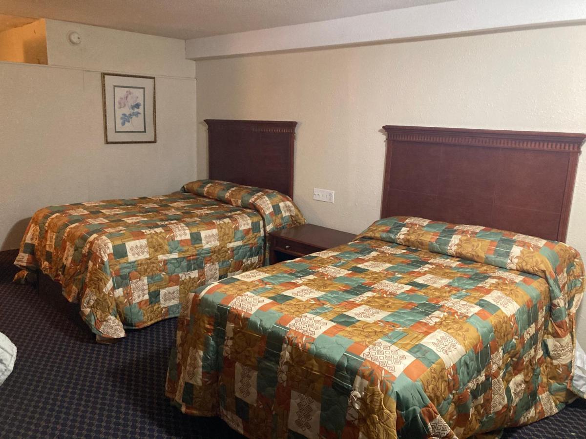 Travel Inn Petersburg Eksteriør billede