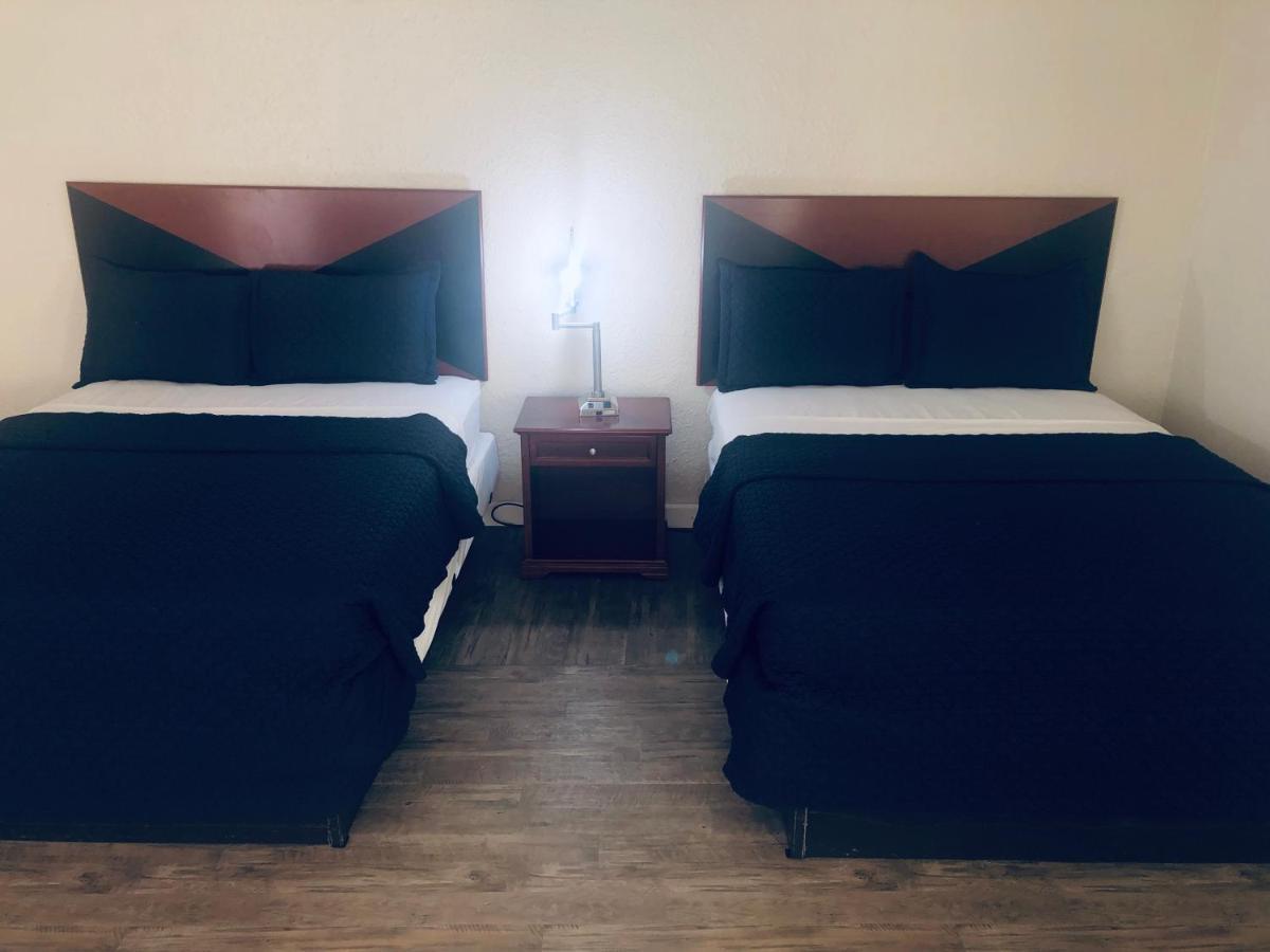 Travel Inn Petersburg Eksteriør billede