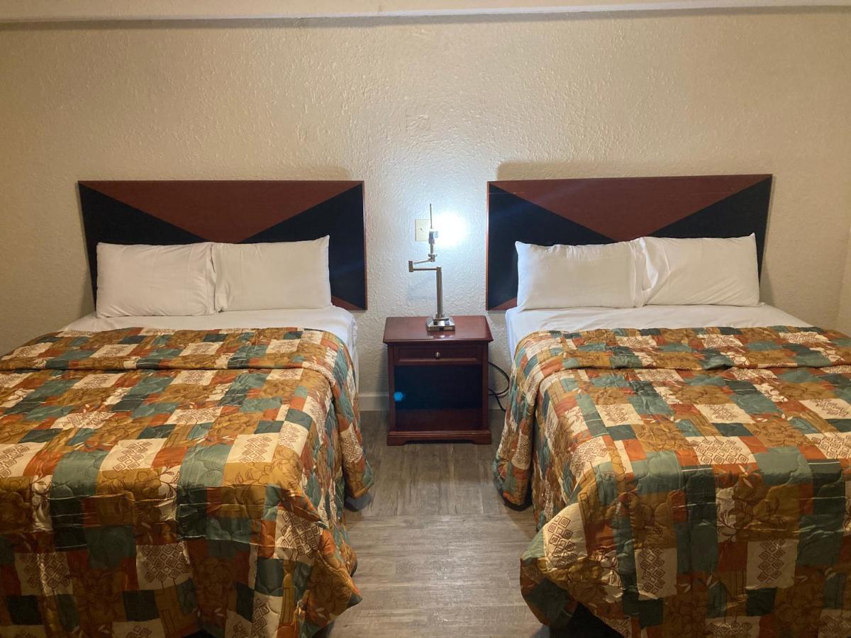 Travel Inn Petersburg Eksteriør billede