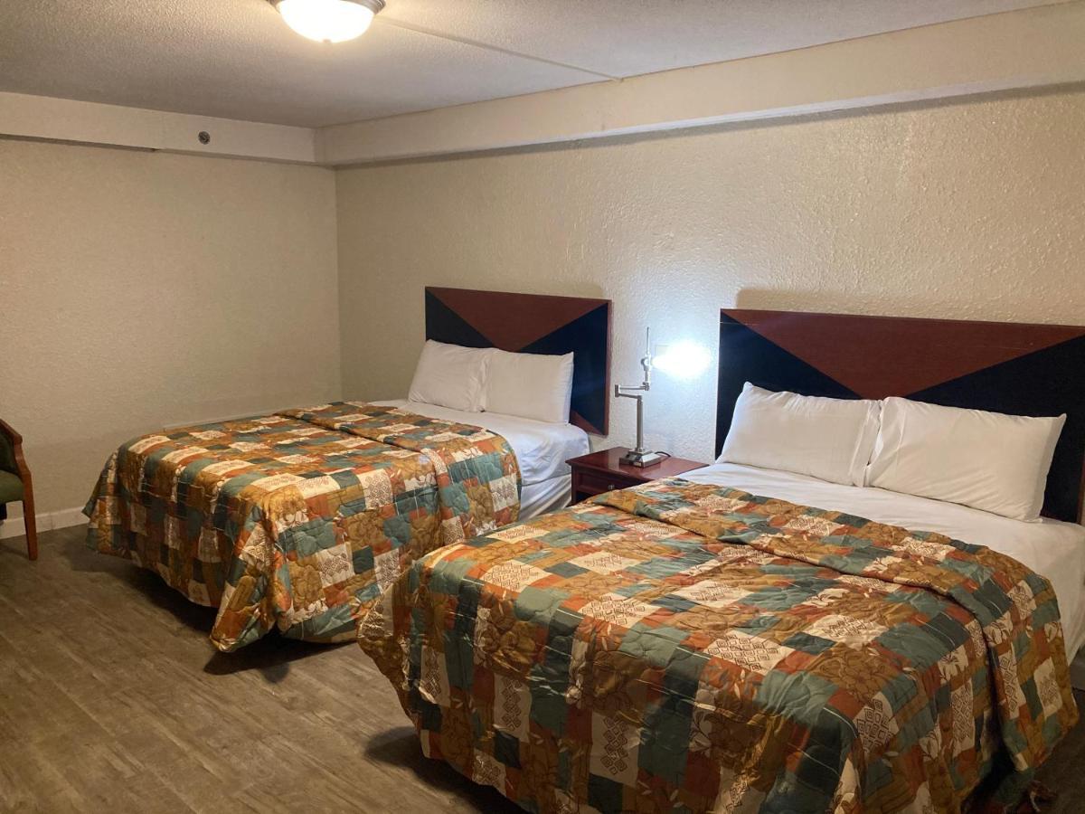 Travel Inn Petersburg Eksteriør billede