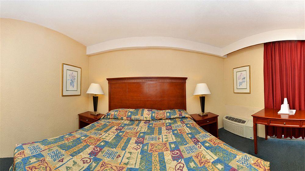 Travel Inn Petersburg Eksteriør billede